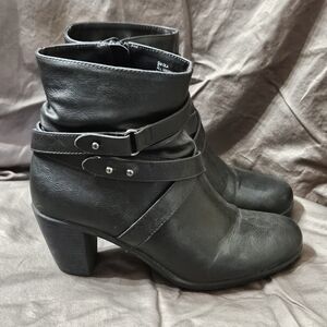 Black Levity Ankle Boots Size 9